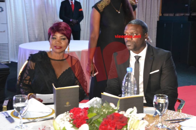 SARGAL MOR THIAM: Akon rend un vibrant hommage à son père au chapiteau du King Fahd; En images