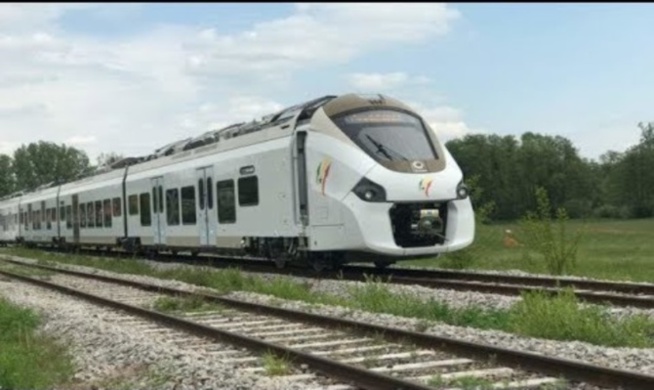 Rufisque- Chantier du Ter: Les boulons des rails volés Rufisque- Chantier du Ter: Les boulons des rails volés