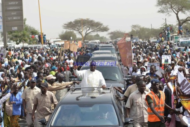 Inauguration autoroute « Ila Touba »: Macky Sall « achète » une mobilisation à 37 millions Fcfa Inauguration autoroute « Ila Touba »: Macky Sall « achète » une mobilisation à 37 millions Fcfa