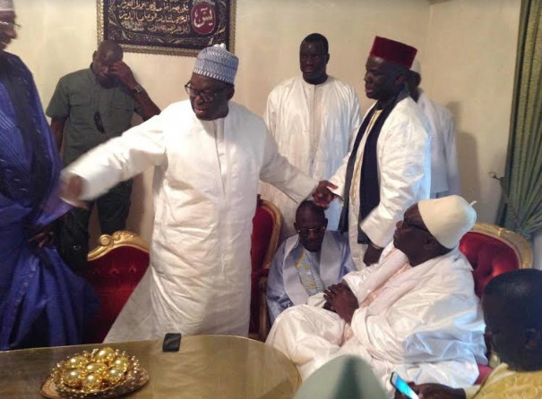 PHOTOS - Malick Gakou chez Moustapha Niasse pour présenter ses condoléances PHOTOS - Malick Gakou chez Moustapha Niasse pour présenter ses condoléances