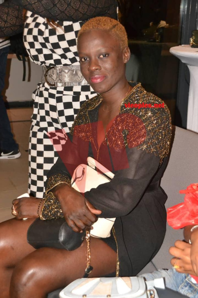 Lancement "PUISSANCE 3", EN IMAGES QUEEN BIZ FACE A LA PRESSE . Lancement "PUISSANCE 3", EN IMAGES QUEEN BIZ FACE A LA PRESSE .