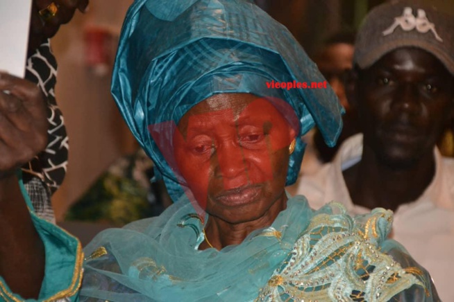 Lancement "PUISSANCE 3", EN IMAGES QUEEN BIZ FACE A LA PRESSE .