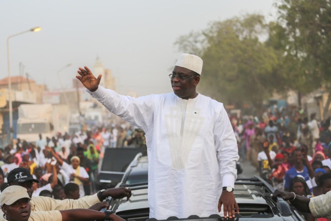Macky Sall à Saint-Louis: « Nous sommes dans le temps de l’action, c’est la construction des infrastructures, de pistes et de routes »