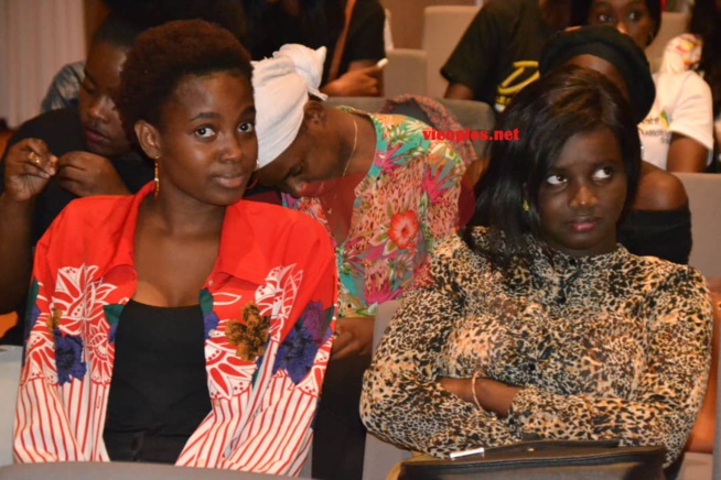 L'artiste Français Dadju en concert ce 22 décembre avec RAKHOU PROD à Dakar: La presse sénégalaise à sa rencontre L'artiste Français Dadju en concert ce 22 décembre avec RAKHOU PROD à Dakar: La presse sénégalaise à sa rencontre