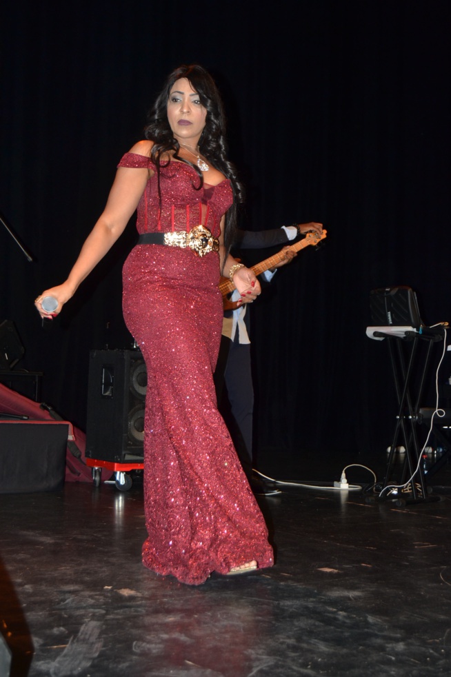 Viviane pimente la nuit de la mode panafricaine by Awa Kermel Fashion à Luxembourg.