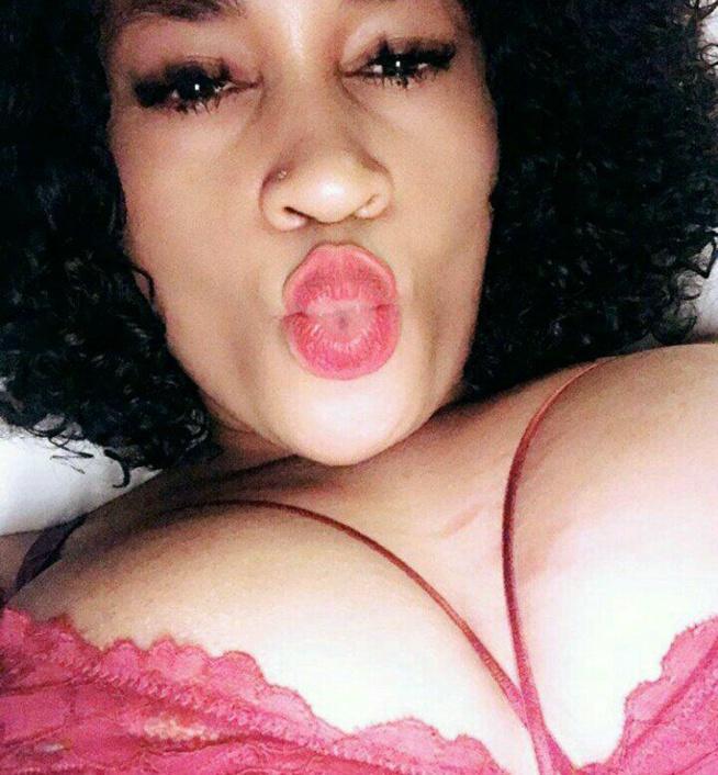 C’est chaud! Ngoné Ndiaye sucré ose encore le décolleté sexy et trop plongeant après son scandale sexuel C’est chaud! Ngoné Ndiaye sucré ose encore le décolleté sexy et trop plongeant après son scandale sexuel