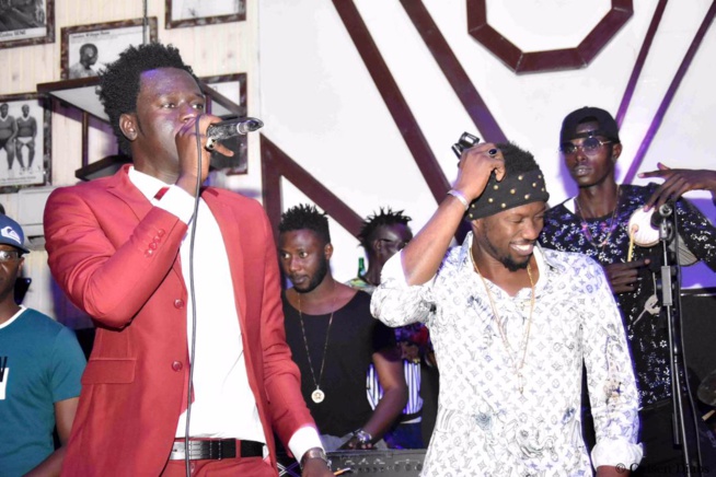 Soirée Noel: Tarba Mbaye met son sel au Five et crée l'embouteillage aux Almadies. En images.