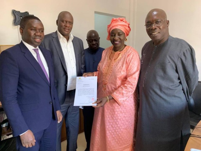 Aminata Touré: « le Président Macky Sall a été le premier à satisfaire largement aux conditions requises par la loi sur le parrainage » Aminata Touré: « le Président Macky Sall a été le premier à satisfaire largement aux conditions requises par la loi sur le parrainage »