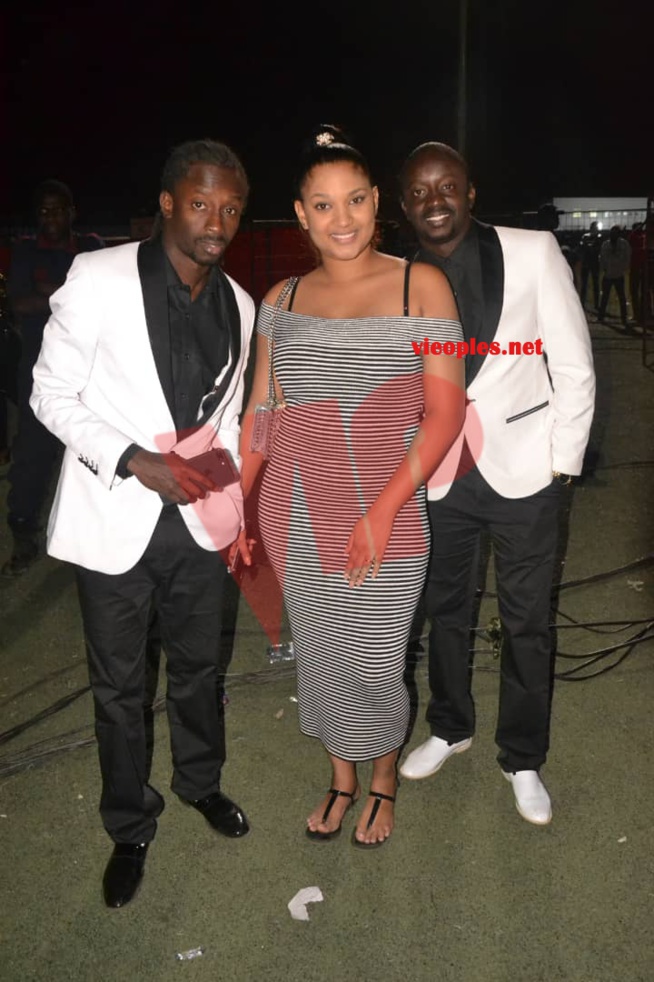 Les images du show live de Youssou Ndour au stade Caroline Faye de Mbour Les images du show live de Youssou Ndour au stade Caroline Faye de Mbour