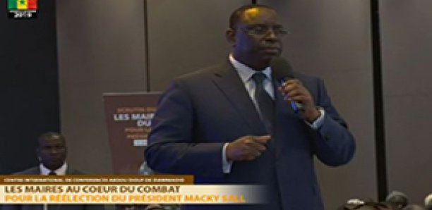 Présidentielle 2019 : 530 maires «réélisent» Macky Sall Présidentielle 2019 : 530 maires «réélisent» Macky Sall