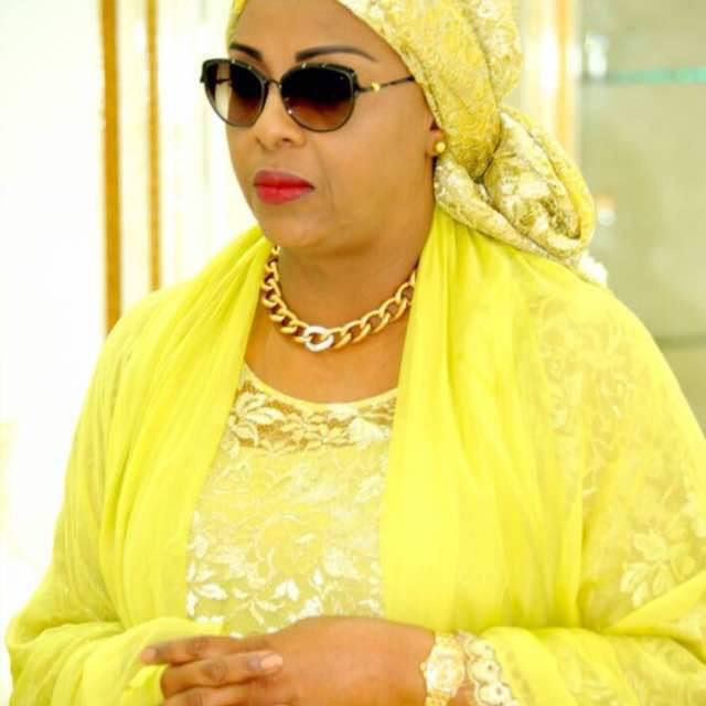 Voici Aïssatou Billy Bâ, l'ange gardienne du ministre Amadou "FINANCE" Bâ pas comme les autres