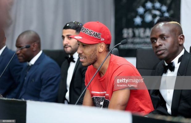 LE GALA DE LA CAF VA COÛTER PRÈS D’UN MILLIARD F CFA AU SÉNÉGAL LE GALA DE LA CAF VA COÛTER PRÈS D’UN MILLIARD F CFA AU SÉNÉGAL