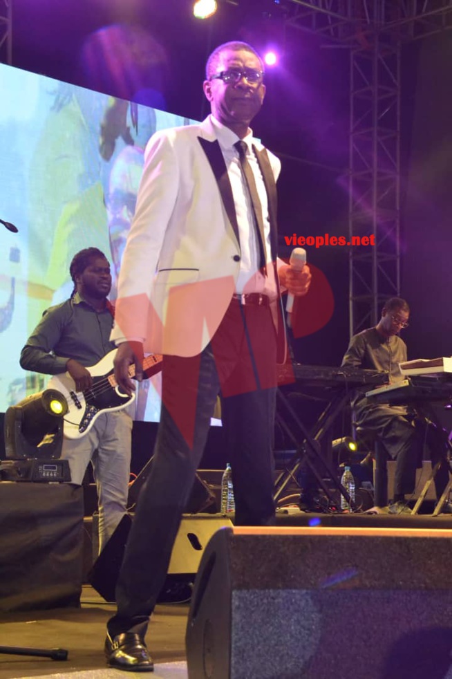 Les  90 images incroyables du "GRAND BAL"au CICES de la méga-star Youssou Ndour qui vient encore de démontrer que seule le respect et l'expérience sont la clé.