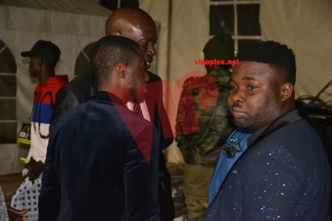 Les 90 images incroyables du "GRAND BAL"au CICES de la méga-star Youssou Ndour qui vient encore de démontrer que seule le respect et l'expérience sont la clé. Les 90 images incroyables du "GRAND BAL"au CICES de la méga-star Youssou Ndour qui vient encore de démontrer que seule le respect et l'expérience sont la clé.