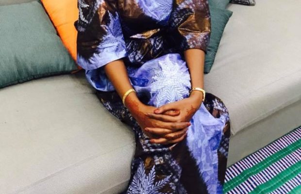 L’épouse de Mame Mbaye Niang victime de chantage avec menace de publication de photos par Abdoul Kader Ba et Fatou Coulibaly L’épouse de Mame Mbaye Niang victime de chantage avec menace de publication de photos par Abdoul Kader Ba et Fatou Coulibaly