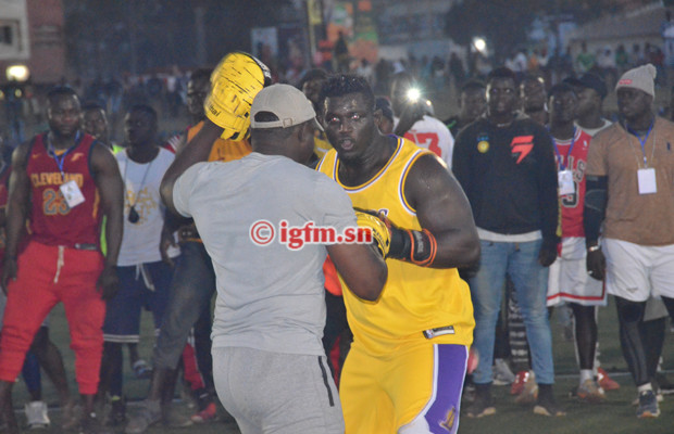 Open press : Guédiawaye mobilisée derrière Balla Gaye 2, les images pour rattraper tout ce que vous aviez raté Open press : Guédiawaye mobilisée derrière Balla Gaye 2, les images pour rattraper tout ce que vous aviez raté