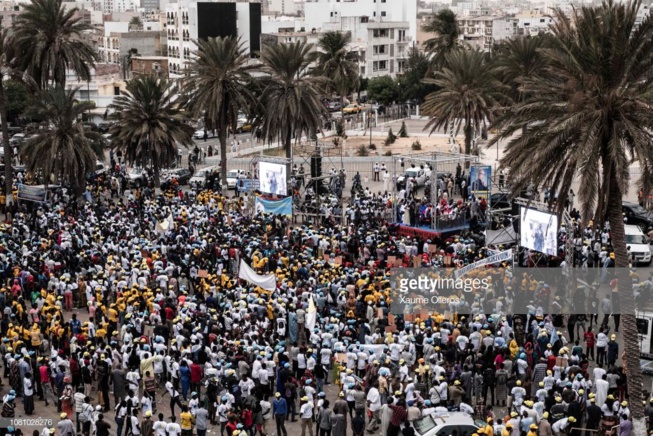 En images, vivez le rassemblement de l’opposition à la place de l’Obélisque