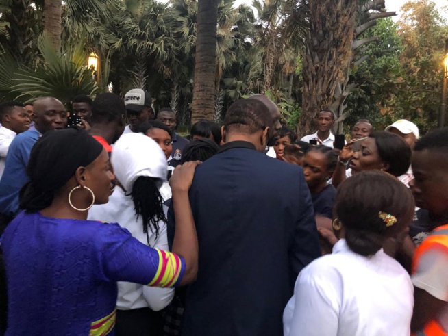 GAMBIE Serigne Abdourahmane Mbacké hote du roi Youssou Ndour; GAMBIE Serigne Abdourahmane Mbacké hote du roi Youssou Ndour;