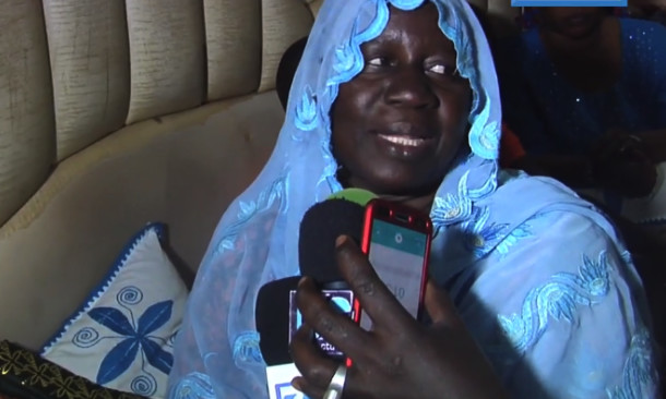 BALLA GAYE 2 DE RETOUR CHEZ LUI APRES SA VICTOIRE SUR MODOU LÔ, SA MÈRE TOUTE HEUREUSE BALLA GAYE 2 DE RETOUR CHEZ LUI APRES SA VICTOIRE SUR MODOU LÔ, SA MÈRE TOUTE HEUREUSE