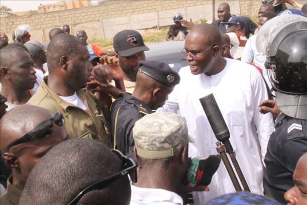 Attaque du siège de Taxawu Sénégal : Idy, Gakou et Oumar Sarr témoignent leur solidarité à Khalifa Sall Attaque du siège de Taxawu Sénégal : Idy, Gakou et Oumar Sarr témoignent leur solidarité à Khalifa Sall