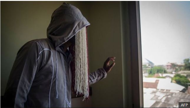 Ghana: Un journaliste qui enquêtait sur la corruption du foot africain tué par balles Ghana: Un journaliste qui enquêtait sur la corruption du foot africain tué par balles