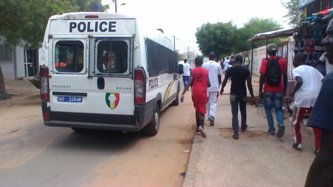 Visite de Macky Sall à Guédiawaye : trois jeunes de l’opposition arrêtés et placés en détention Visite de Macky Sall à Guédiawaye : trois jeunes de l’opposition arrêtés et placés en détention