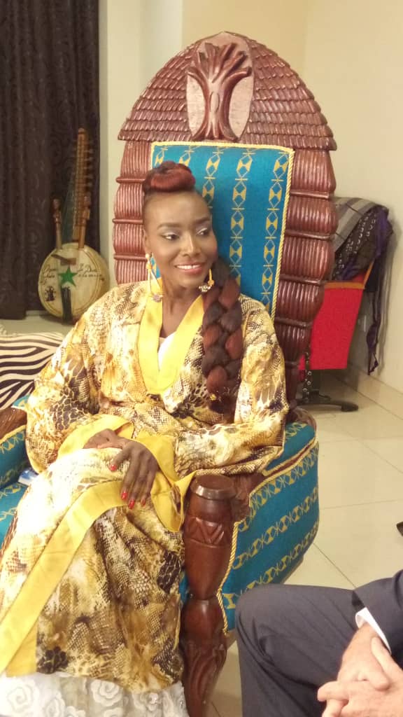 Revivez les coulisses au Grand Théâtre de la présentation de "TERROU WAAR"de  Coumba Gawlo