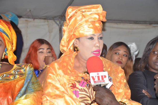 Meeting Mouvement Dakar avec Macky, Madame Mari Lo réussit une prouesse à Sacré Coeur. Meeting Mouvement Dakar avec Macky, Madame Mari Lo réussit une prouesse à Sacré Coeur.