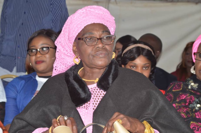 Meeting Mouvement Dakar avec Macky, Madame Mari Lo réussit une prouesse à Sacré Coeur. Meeting Mouvement Dakar avec Macky, Madame Mari Lo réussit une prouesse à Sacré Coeur.