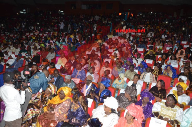 Les 166  IMAGES de la présentation de l'album "TERROU WARR",la Diva Coumba Gawlo remet le grand theatre à sa place: La culture Sénégalais au premiere rang