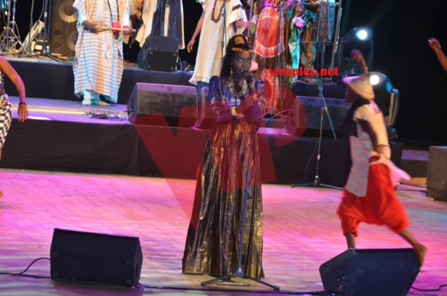 Les 166  IMAGES de la présentation de l'album "TERROU WARR",la Diva Coumba Gawlo remet le grand theatre à sa place: La culture Sénégalais au premiere rang
