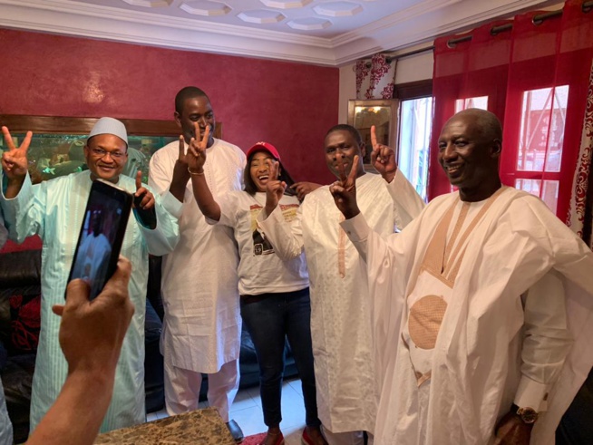 Madame Mari Lo du Mouvement Dakar avec Macky entourée du DC de Macky Sall Omar Youm et duministre Cheikh Mbacké Sakho.