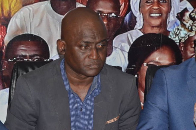 La Plate-forme « MACKY SUNU CANDIDAT » était face à la presse par la responsabilité commune de parler à la jeunesse de notre pays, aux acteurs politiques, à l’opinion nationale et internationale La Plate-forme « MACKY SUNU CANDIDAT » était face à la presse par la responsabilité commune de parler à la jeunesse de notre pays, aux acteurs politiques, à l’opinion nationale et internationale