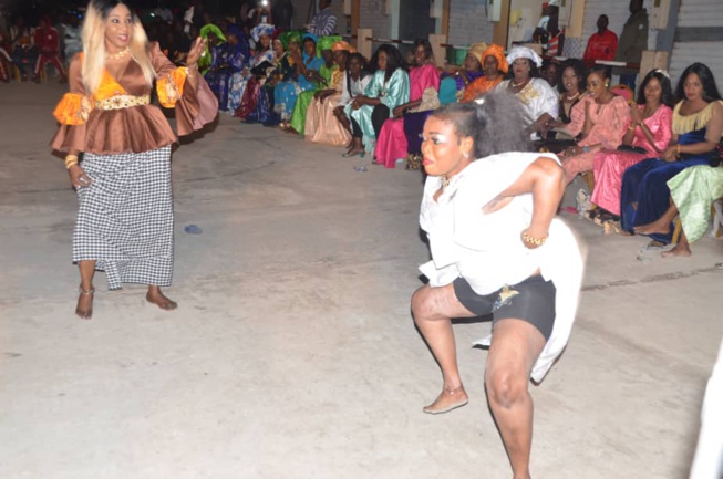 Les images du "Sabar" de l'anniversaire de Bakane Seck avec le 100% "NDARGOU NDAW"à Kaolack.