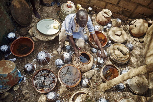 Consultation des devins et interrogation des esprits de la nuit… : Divination et sorcellerie sont-elles banales pour les politiques ? Consultation des devins et interrogation des esprits de la nuit… : Divination et sorcellerie sont-elles banales pour les politiques ?
