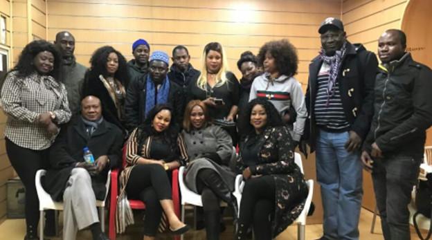 ESPAGNE: Pour le départ de Macky SALL, des Sénégalais de la diaspora créent «Jog Jotna » ESPAGNE: Pour le départ de Macky SALL, des Sénégalais de la diaspora créent «Jog Jotna »