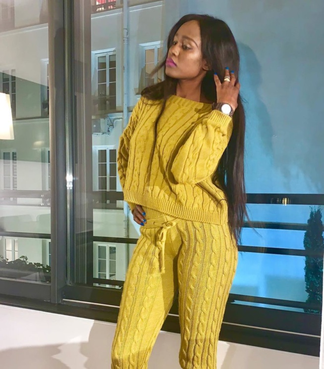 Queen Biz se la coule douce, fait bonne figure Queen Biz se la coule douce, fait bonne figure