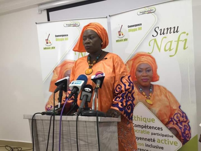 Nafissatou Wade, présidente de la coalition « Degg Jeuf» rejoint la coalition IDY2019 Nafissatou Wade, présidente de la coalition « Degg Jeuf» rejoint la coalition IDY2019