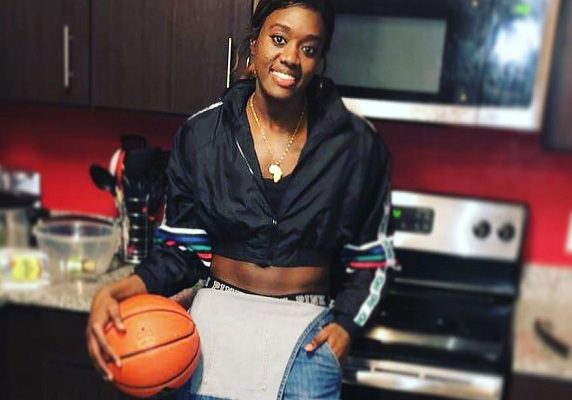 « Starlette » du basket féminin, Yacine Diop en mode Swagg ! « Starlette » du basket féminin, Yacine Diop en mode Swagg !