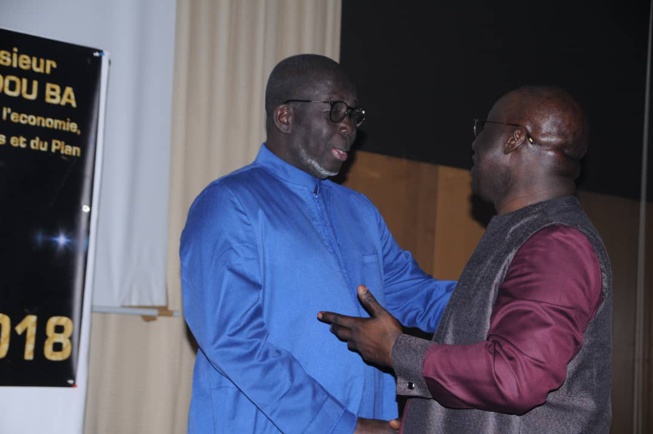 Les 100 images de la 10 ème cérémonie d'anniversaire du groupe de presse REWMI de Mbagnick Diop du MEDS.