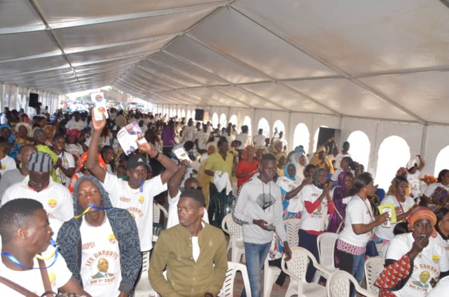 Meeting : Diop Sy et la CJPE ont la réussit la forte mobilisation à la place de la nation pour la réélection de Macky Sall.