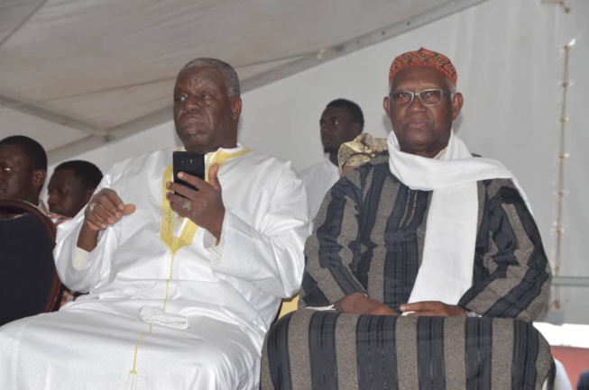 Meeting : Diop Sy et la CJPE ont la réussit la forte mobilisation à la place de la nation pour la réélection de Macky Sall. Meeting : Diop Sy et la CJPE ont la réussit la forte mobilisation à la place de la nation pour la réélection de Macky Sall.