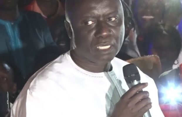 Présidentielle 2019 à Thiès : Idrissa « Macky Sall Dafa Yakoulee » « On ne gère pas un peuple comme le Sénégal par le *niangal » Présidentielle 2019 à Thiès : Idrissa « Macky Sall Dafa Yakoulee » « On ne gère pas un peuple comme le Sénégal par le *niangal »