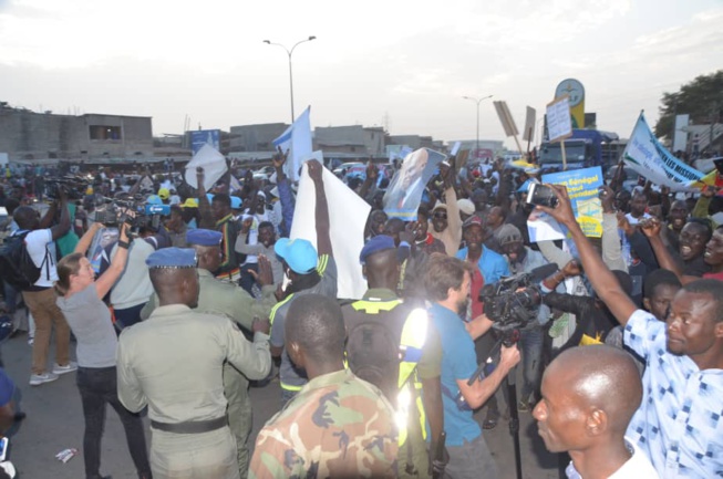 Arrivé de Abdoulaye Wade à Touba en images Arrivé de Abdoulaye Wade à Touba en images