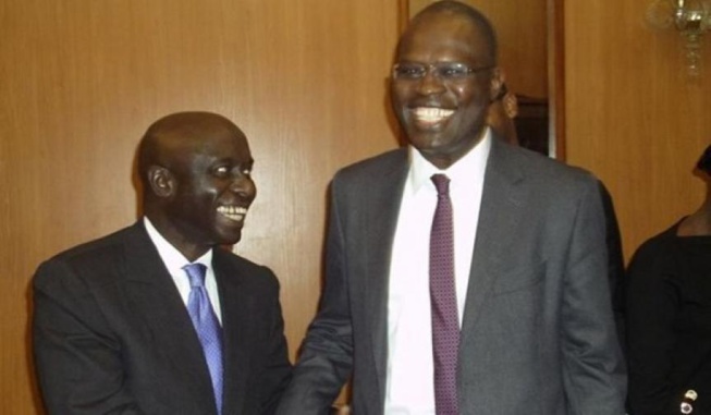 Khalifa Sall officialise son soutien à Idrissa Seck (Déclaration) Khalifa Sall officialise son soutien à Idrissa Seck (Déclaration)