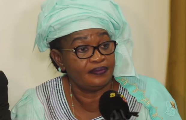Aida Mbodji « il m’insulte sur Facebook, il parle de mon mariage » « Ça me fait mal »
