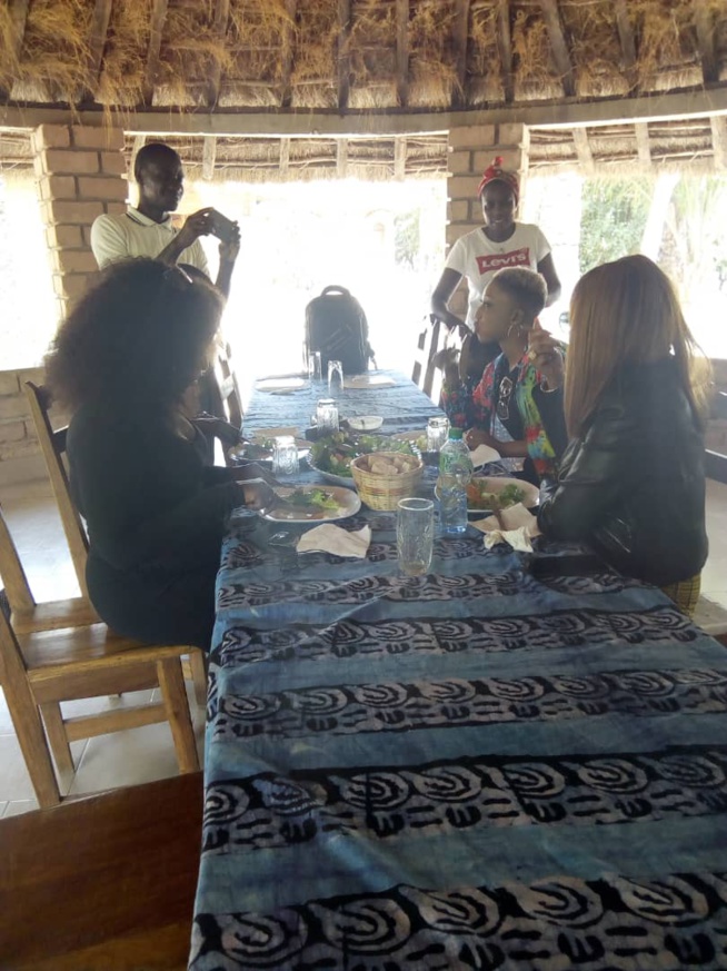 Arrivé du groupe SAFARI pour le carnaval des jeunes de Kafountine Arrivé du groupe SAFARI pour le carnaval des jeunes de Kafountine