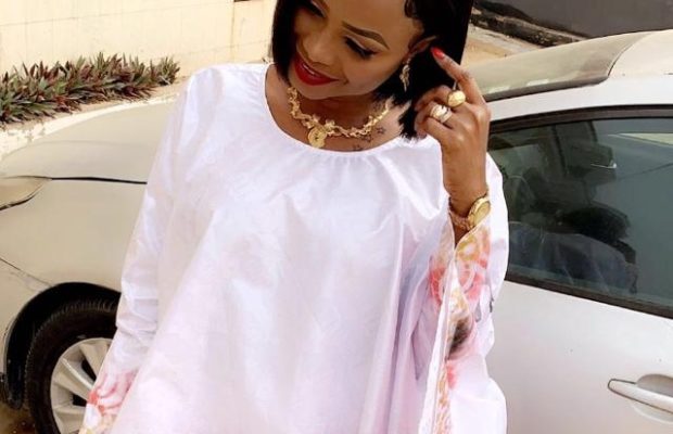 Spécial anniversaire: Mbathio Ndiaye en Sagnse Sénégalaise Spécial anniversaire: Mbathio Ndiaye en Sagnse Sénégalaise