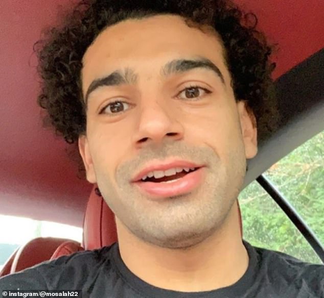 Liverpool : Salah méconnaissable avec son nouveau look… Liverpool : Salah méconnaissable avec son nouveau look…