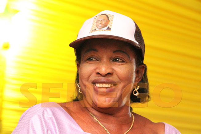 Moustapha Cissé Lô:«J’ai épousé la plus belle femme de la Médina », voici sa femme! Moustapha Cissé Lô:«J’ai épousé la plus belle femme de la Médina », voici sa femme!